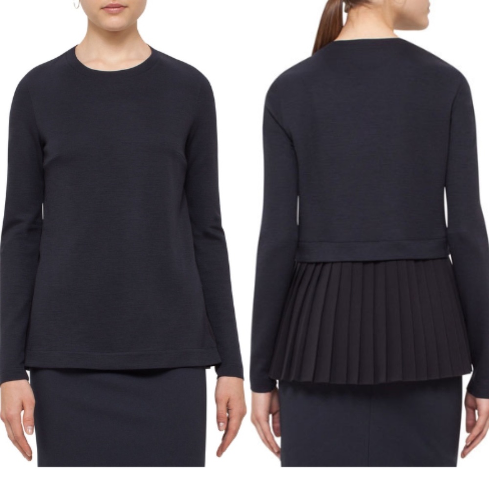 Akris Punto Navy Blue Pleated-Back Pullover Top